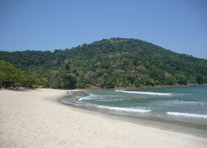 Praia Barra do Sahy em São Sebastião
